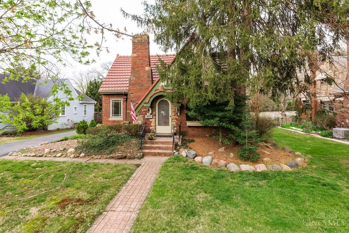 5049 W Eastwood Circle, Cincinnati, OH 45227 - #1