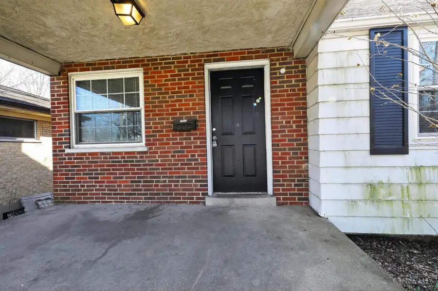 1291 W Galbraith Road, North College Hill, OH 45231 - #3