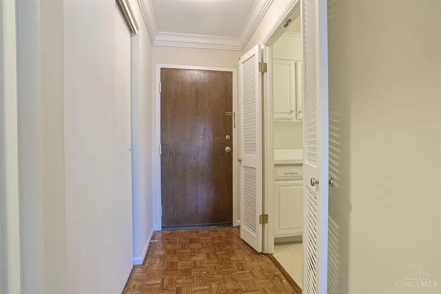 3809 Petosky Avenue #4, Mariemont, OH 45227 - #3