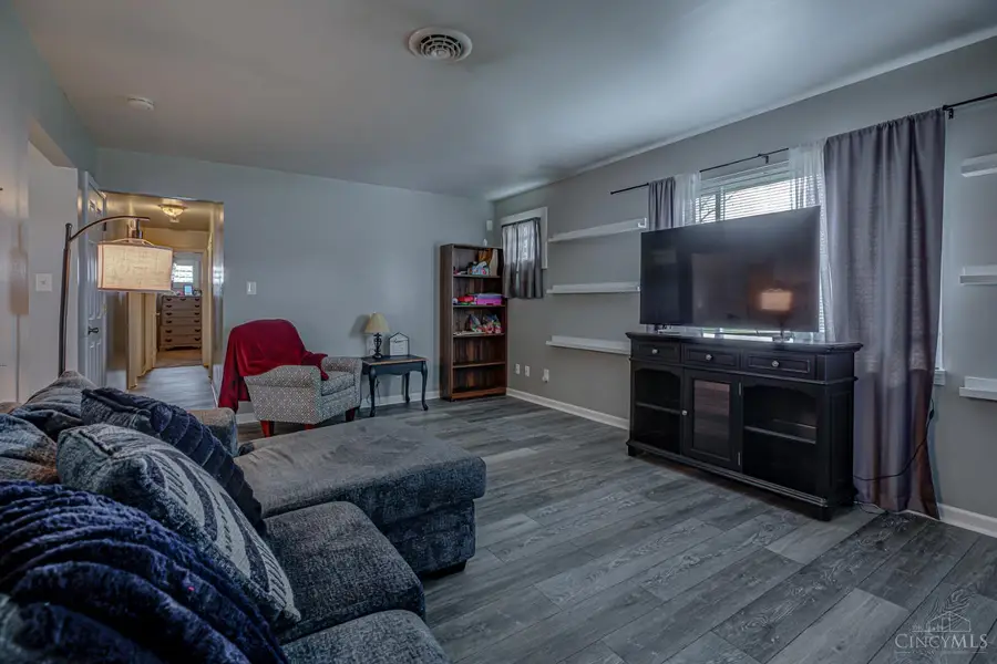 313 Maple Avenue, Trenton, OH 45067 - #3