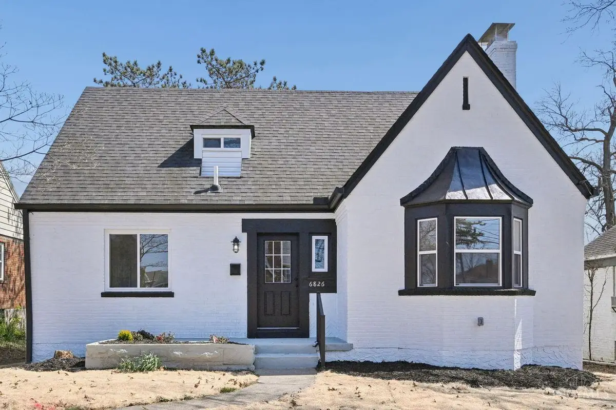 6826 Sampson Lane, Silverton, OH 45236 - #1