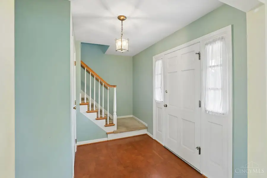 10215 Pendery Drive, Montgomery, OH 45242 - #2