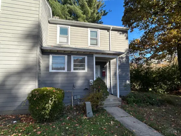 6 Chalmers Court, Greenhills, OH 45218