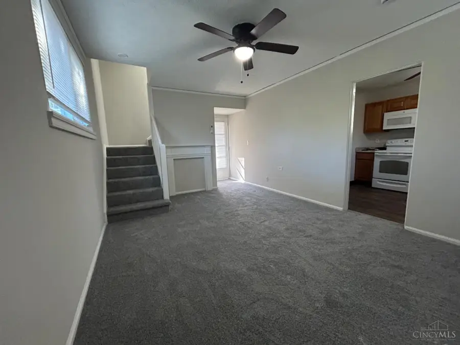 6 Chalmers Court, Greenhills, OH 45218 - #2