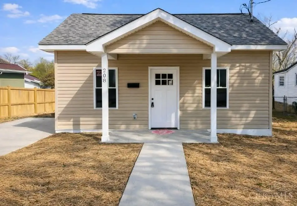 208 Johnson Street, Hillsboro, OH 45133 - #1