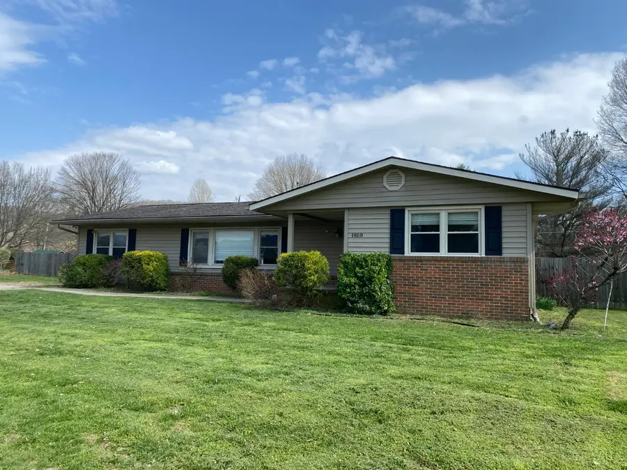 1858 Stivers Road, Aberdeen, OH 45101 - #3