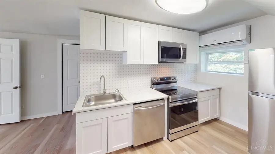 6012 Prentice Street, Cincinnati, OH 45227 - #2