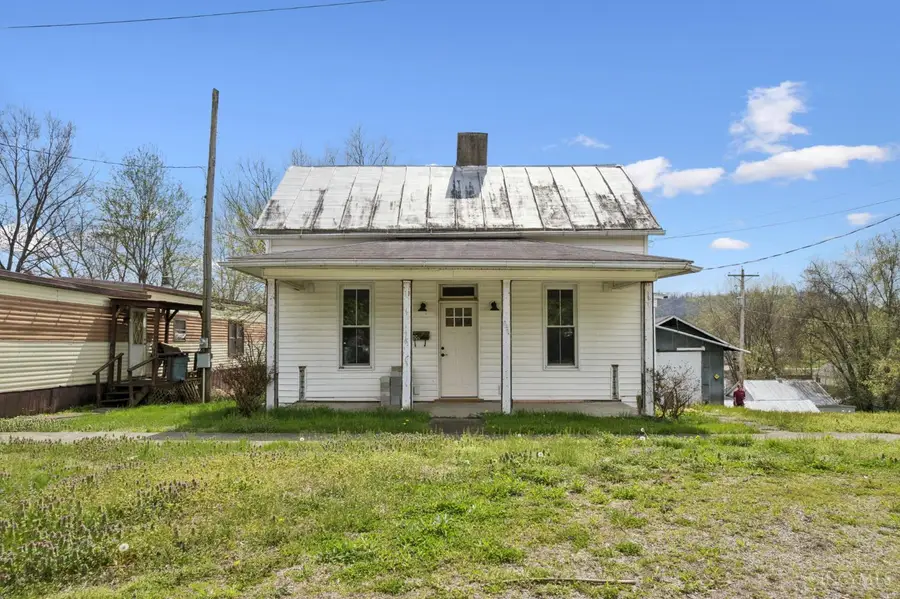 400 E Seventh Street, Manchester, OH 45144 - #2