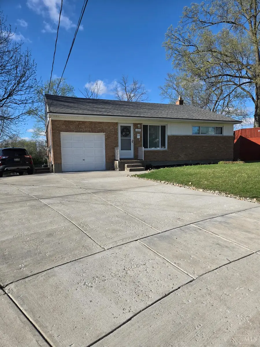 1042 Hollytree Drive, Finneytown, OH 45231 - #3