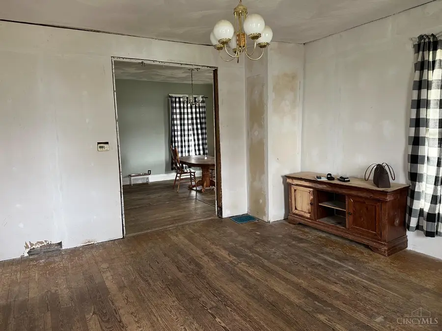 206 Broadway Street S, Lynchburg, OH 45142 - #3