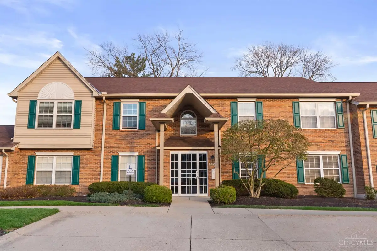 8851 Carrousel Park Circle #6, Colerain, OH 45251 - #1