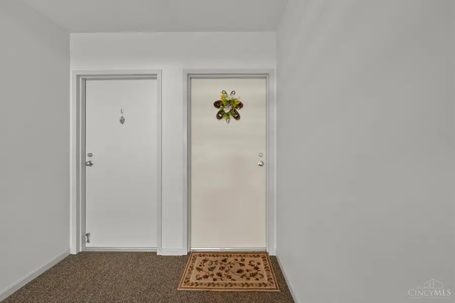 8851 Carrousel Park Circle #6, Colerain, OH 45251 - #2