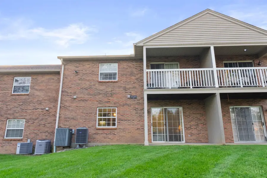 8851 Carrousel Park Circle #6, Colerain, OH 45251 - #3