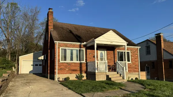 217 W Crest Drive, Reading, OH 45215