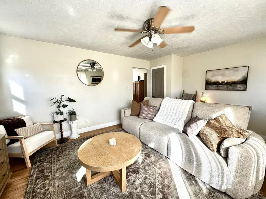 217 W Crest Drive, Reading, OH 45215 - #3