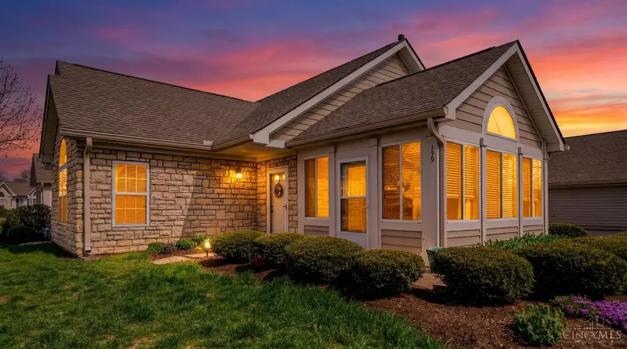 139 Edinburgh Village Drive, Centerville, OH 45458 - #2