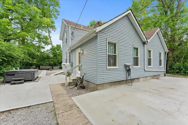 4443 Station Avenue, Cincinnati, OH 45232