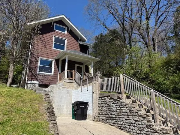 326 Purcell Avenue, Cincinnati, OH 45205