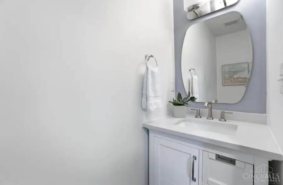 5281 Woodcliff Court, West Chester, OH 45069 - #2