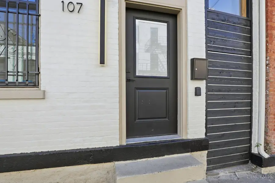 107 Corwine Street, Cincinnati, OH 45202 - #3