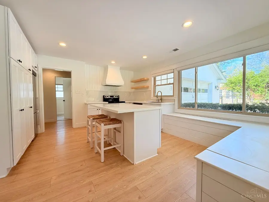 6538 Kentuckyview Drive, Cincinnati, OH 45230 - #3