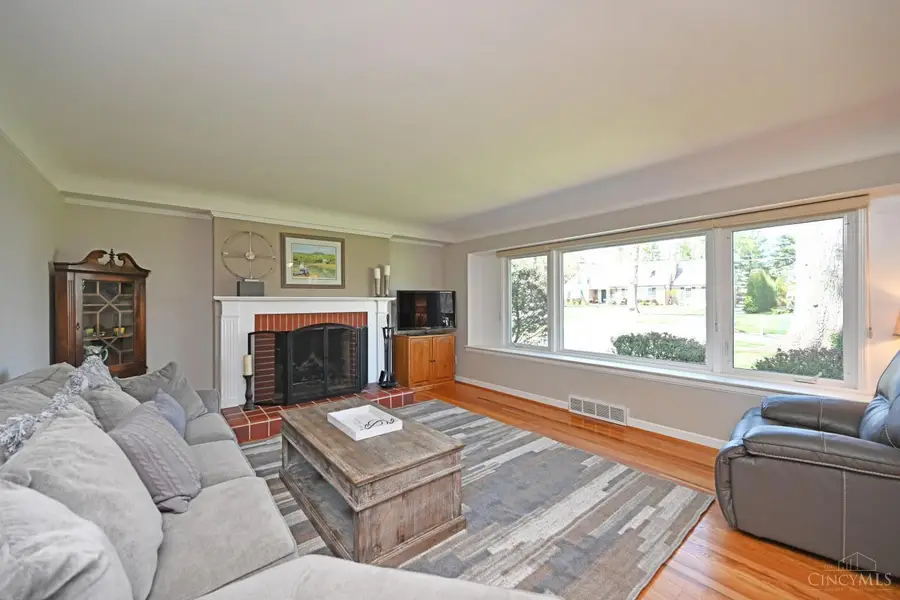 8851 Roundhill Road, Sycamore, OH 45236 - #3