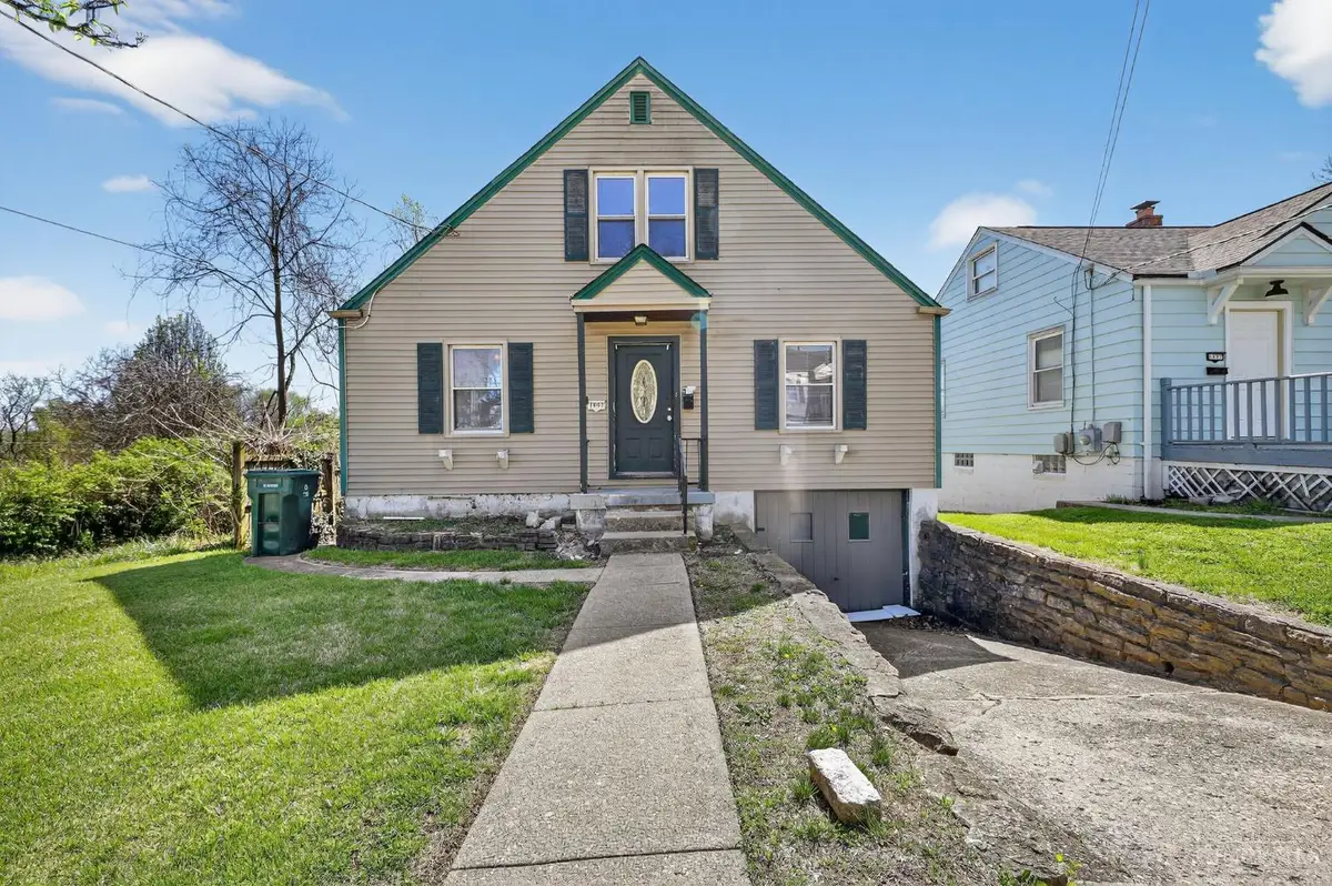 1893 Ashbrook Drive, Cincinnati, OH 45238 - #1