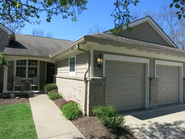 5957 Castlewood #3, Miami Twp, OH 45150