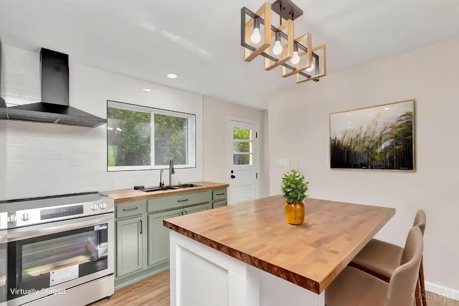 610 Fairbanks Avenue, Cincinnati, OH 45205 - #2