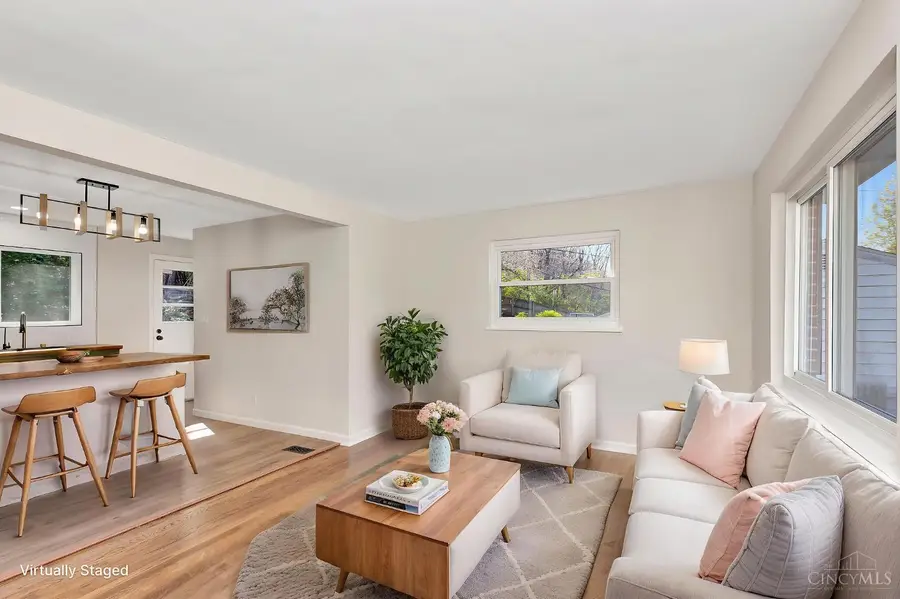 610 Fairbanks Avenue, Cincinnati, OH 45205 - #3