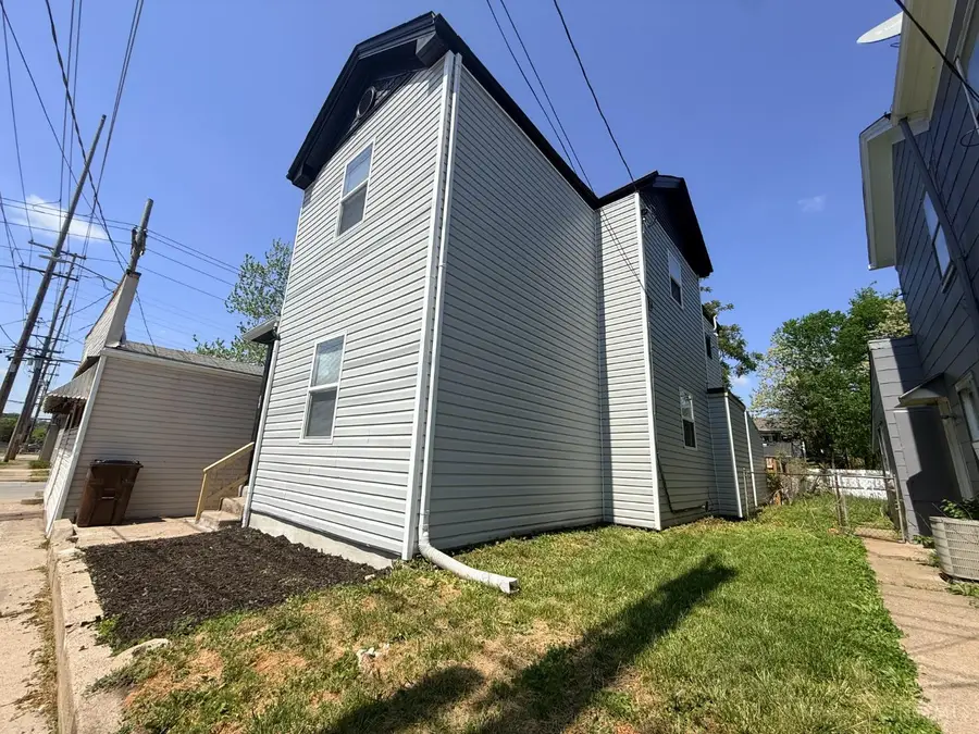 506 Vine Street, Hamilton, OH 45011 - #3