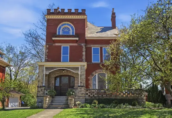 2944 Fairfield Avenue, Cincinnati, OH 45206