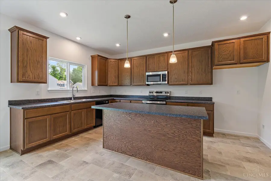 1327 Granite Drive, Batavia, OH 45103 - #2