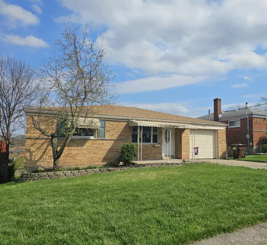 818 Woodyhill Drive, Cincinnati, OH 45238 - #2