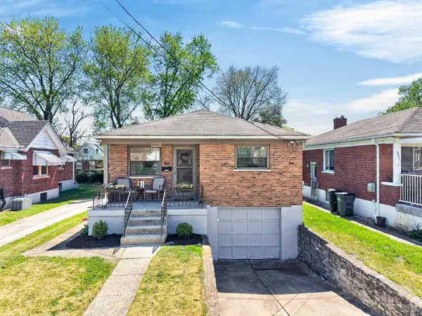 6831 Buckingham Place, Columbia Twp, OH 45227