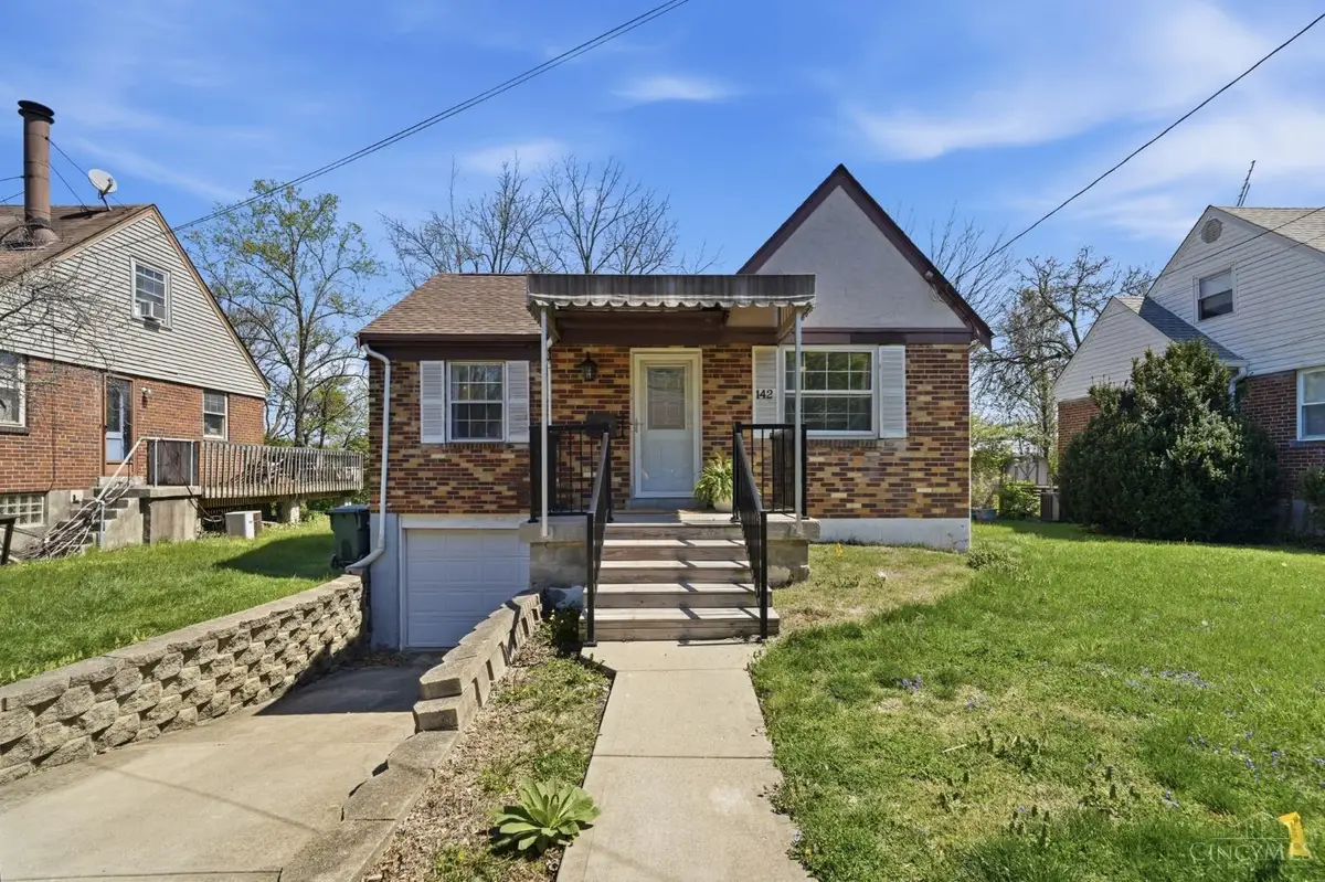 142 S Grove Avenue, Wyoming, OH 45215 - #1