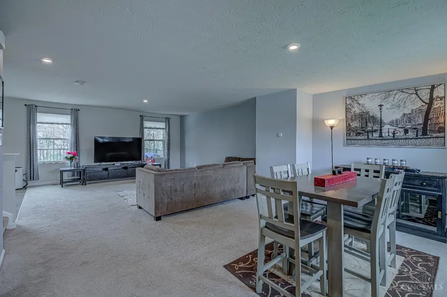 5821 Woodcreek Drive, Franklin, OH 45042 - #2