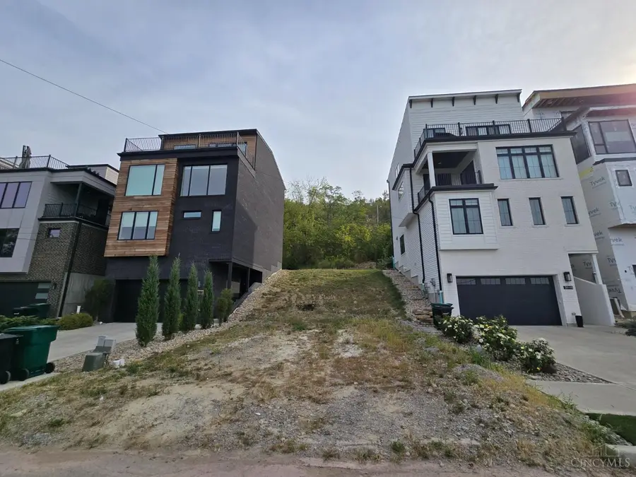 3942 Feemster Street, Cincinnati, OH 45226 - #3