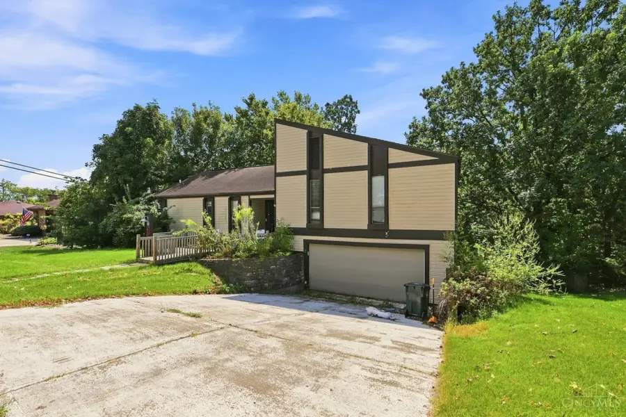 124 Fairborn Drive, Hamilton, OH 45013 - #3