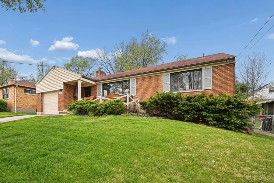 5577 Sunnywoods Lane, Monfort Heights, OH 45239 - #2