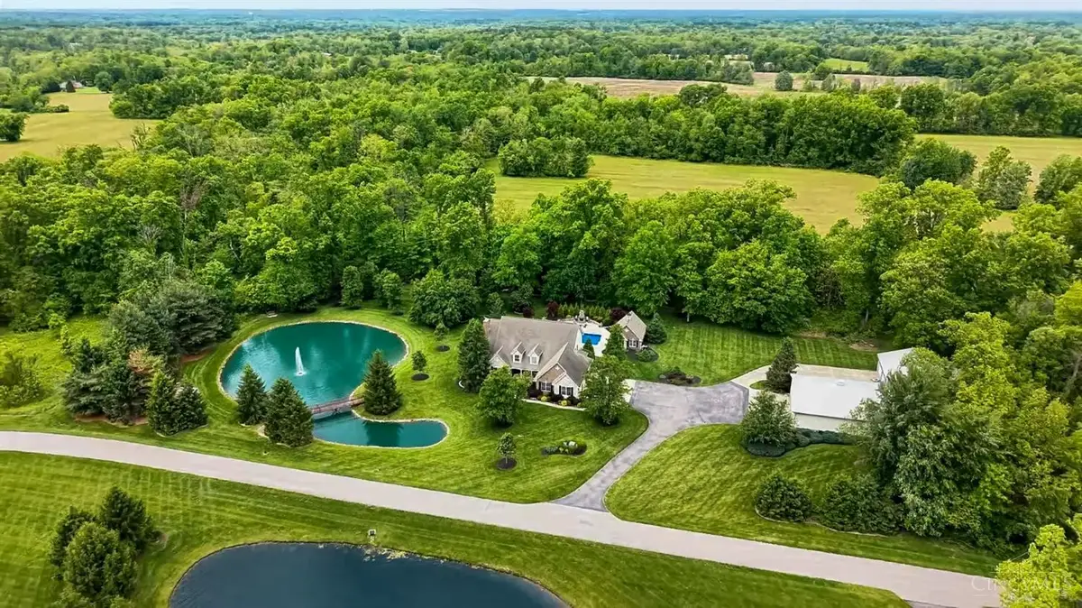 1041 Blue Sky Drive, Goshen, OH 45122 - #1
