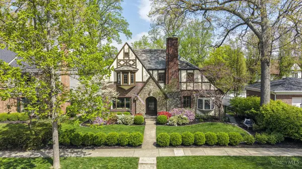 6828 Mount Vernon Avenue, Mariemont, OH 45227