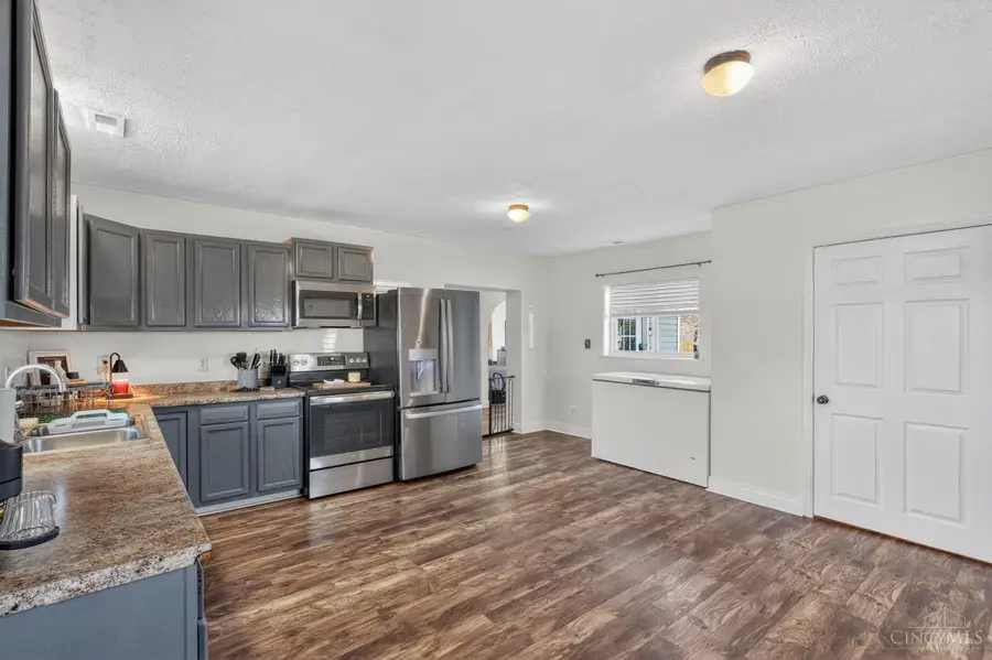410 Coffee Street, Felicity, OH 45120 - #2