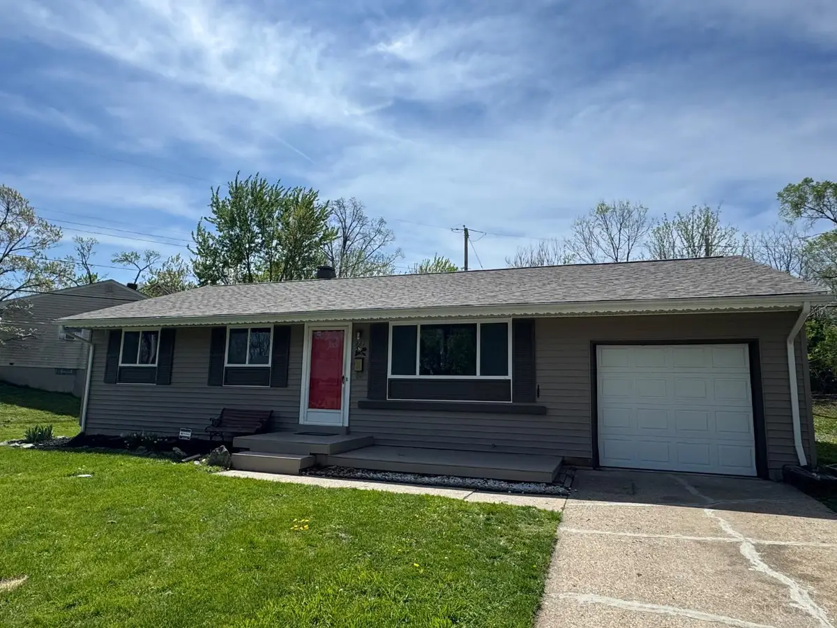 221 Chamberlin Drive, Hamilton, OH 45013 - #1
