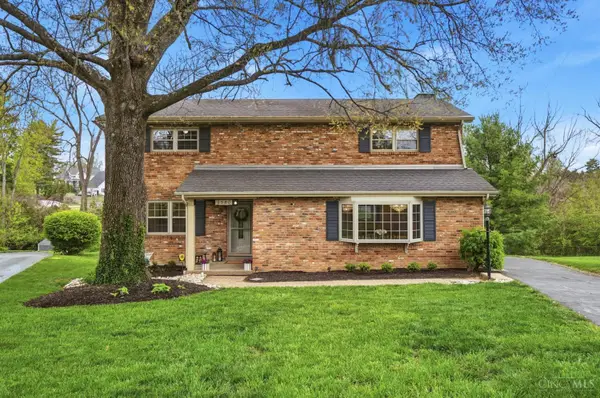 6580 Minnewaukan Drive, Madeira, OH 45243