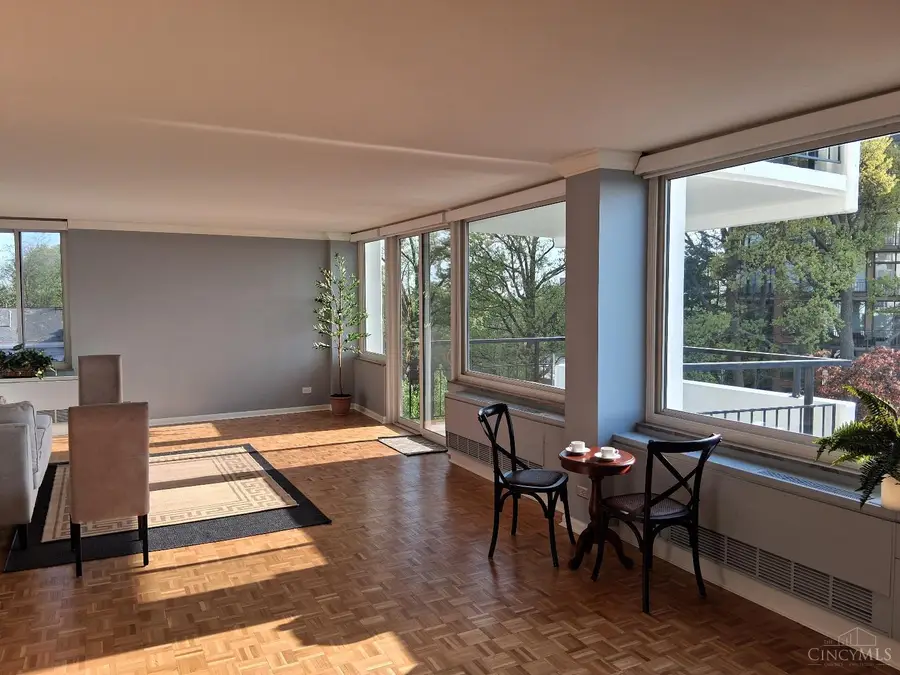 2401 Ingleside Avenue #4E, Cincinnati, OH 45206 - #2