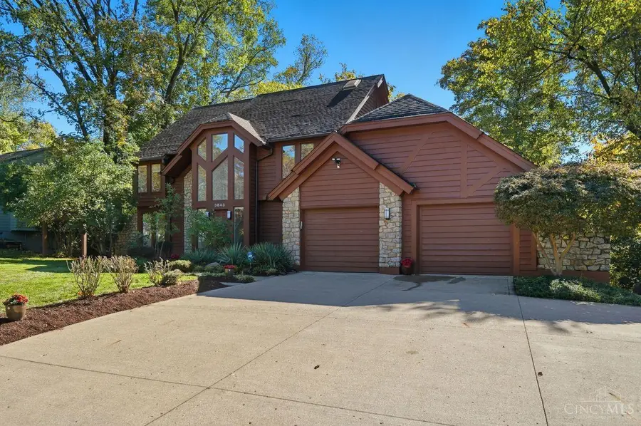 3843 Blackwood Court, Blue Ash, OH 45236 - #2