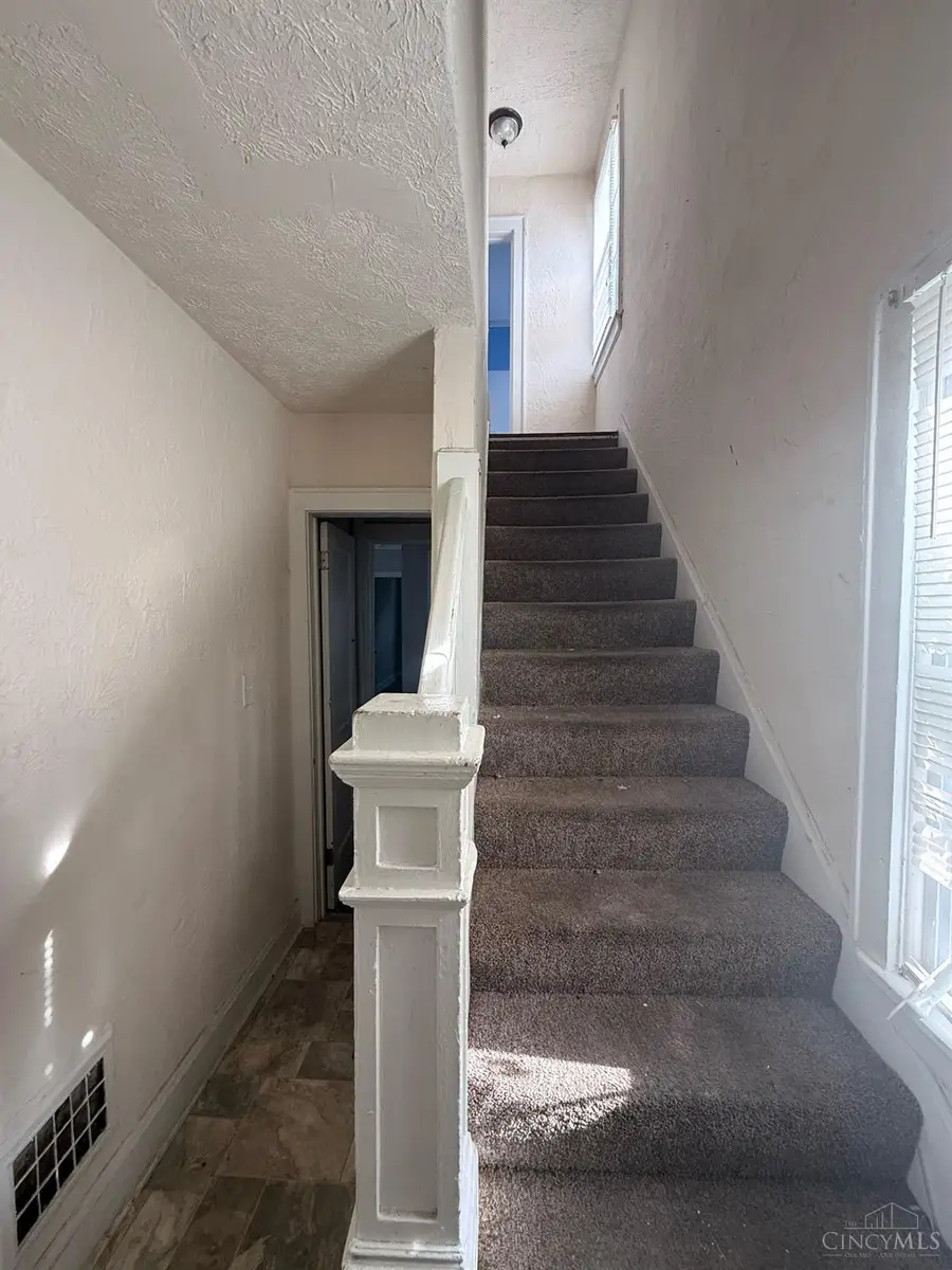 2438 Duck Creek Road, Cincinnati, OH 45212 - #3