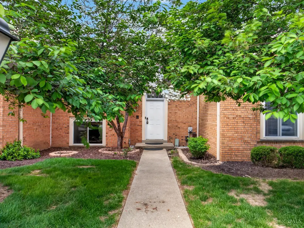 5265 Eaglesnest Drive, Cincinnati, OH 45248 - #1