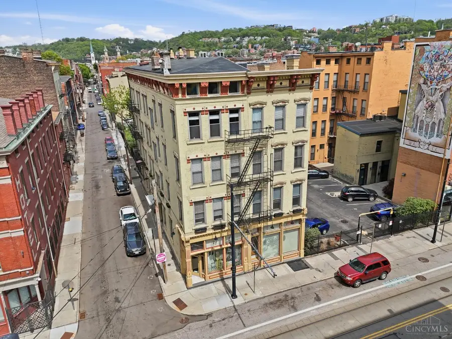 20 W Twelfth Street #301, Cincinnati, OH 45202 - #2